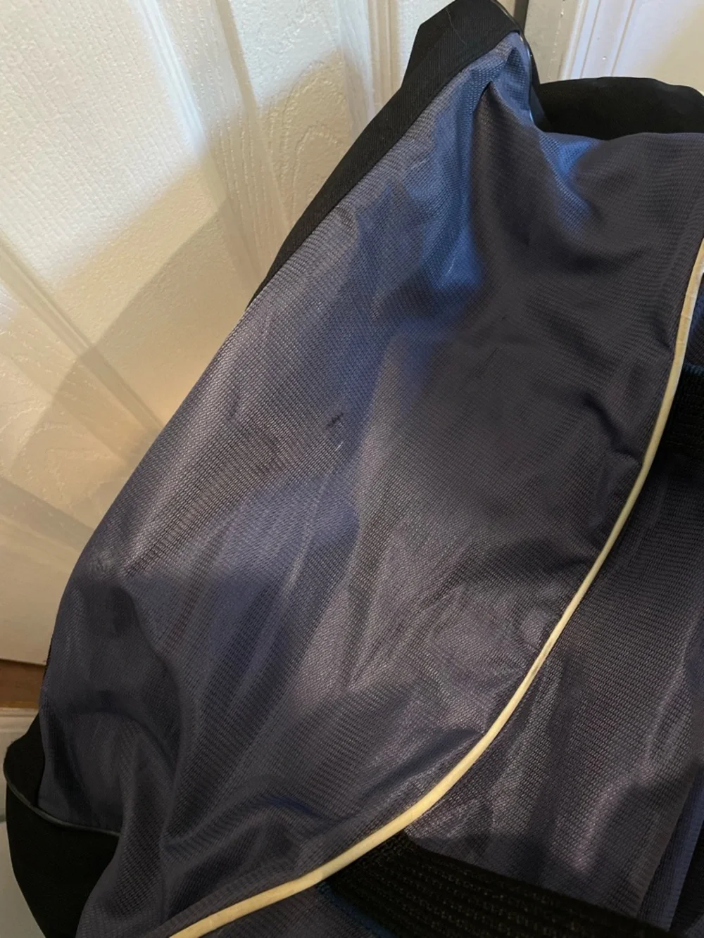 Vintage Nike Duffle Bag w\Shoulder Strap Navy Blue 25”x15”x12”